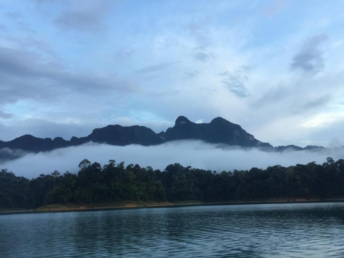 Khao Sok Inn Hostel Khao Sok National Park Bagian luar foto
