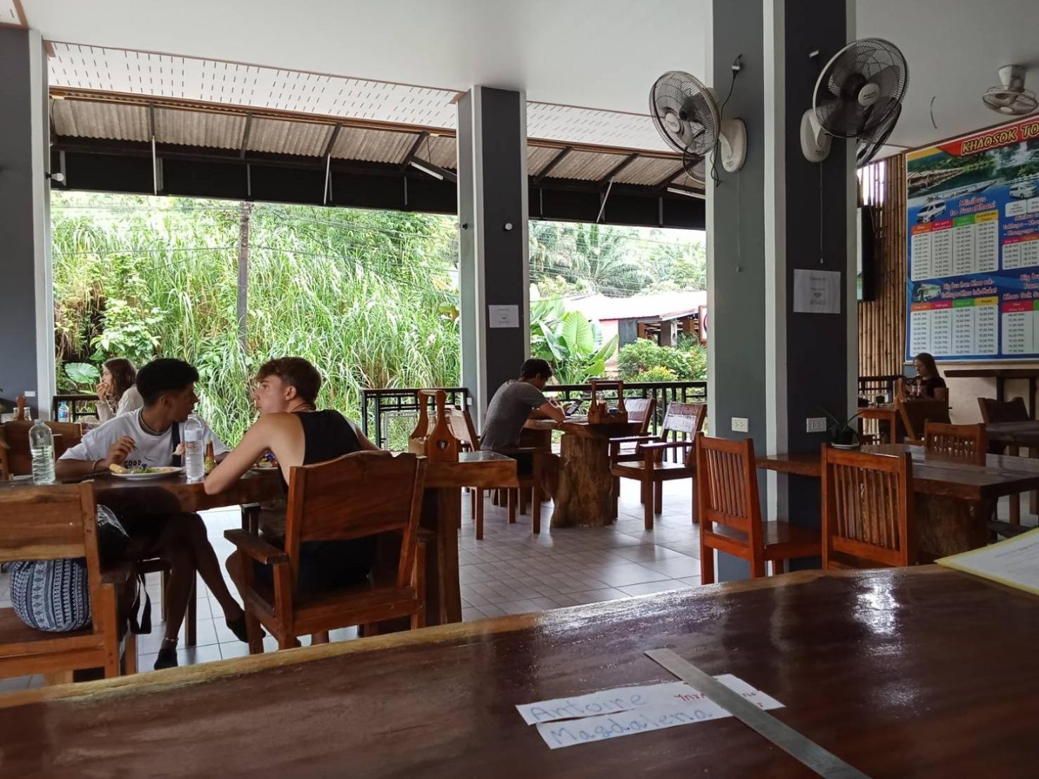 Khao Sok Inn Hostel Khao Sok National Park Bagian luar foto